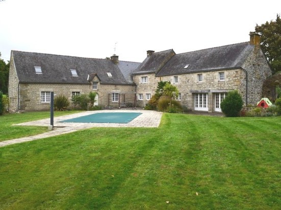 Maison 10 Pièces + Dépendances 56300 Neulliac